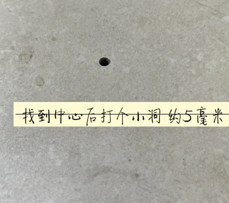 瑶海瓷砖空鼓维修公司专业解答在瓷砖铺贴过程中，如果砂料搅拌不均匀，将会带来以下问题